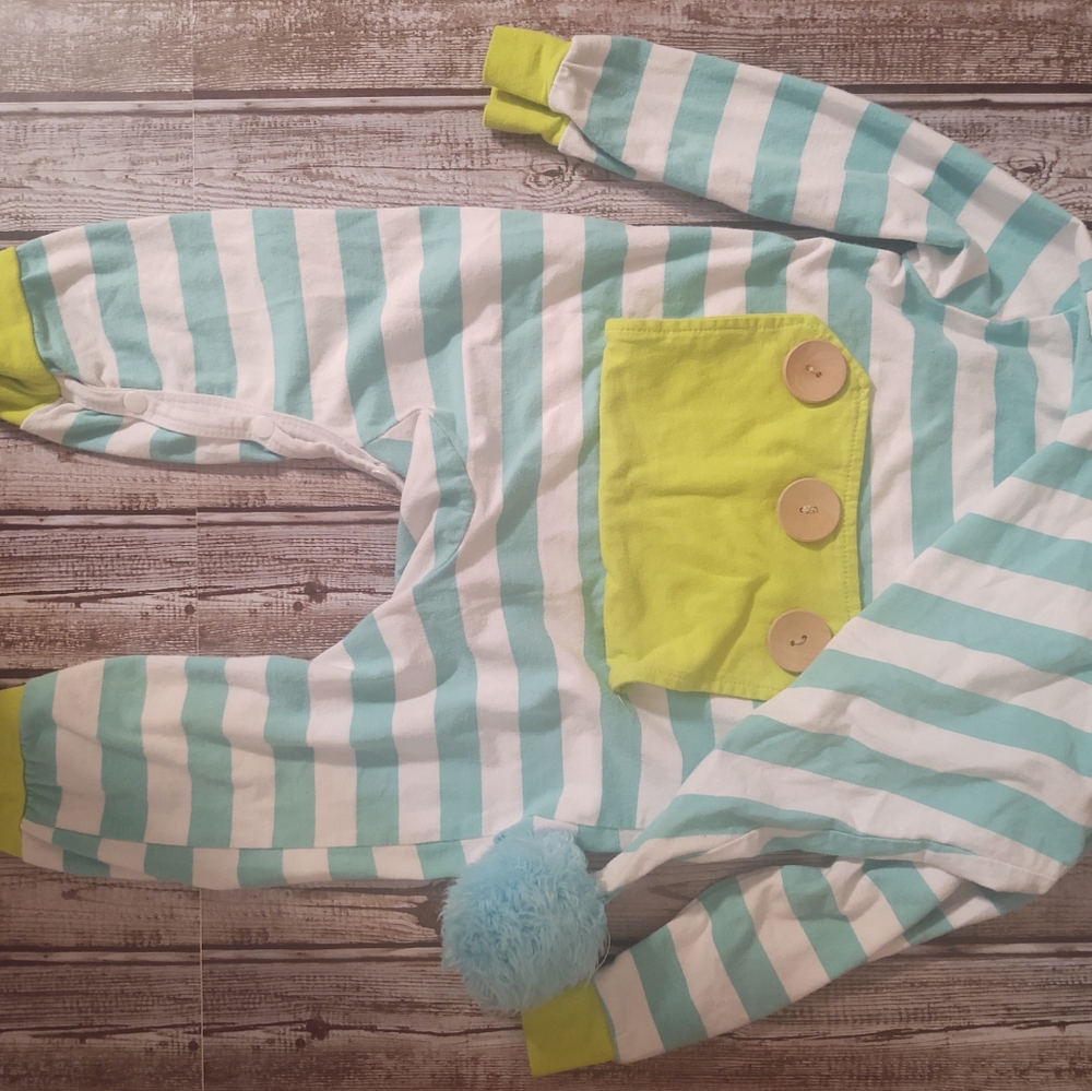 One piece baby outfit